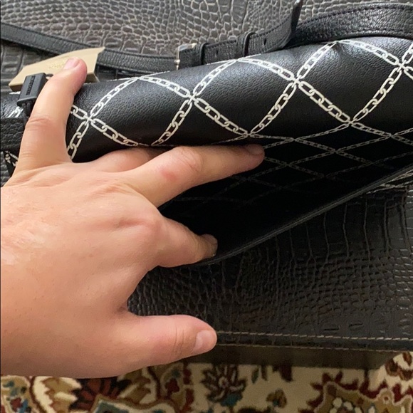 Burberry bag!SM MACKEN CHAIN PRINT! - Picture 14 of 16